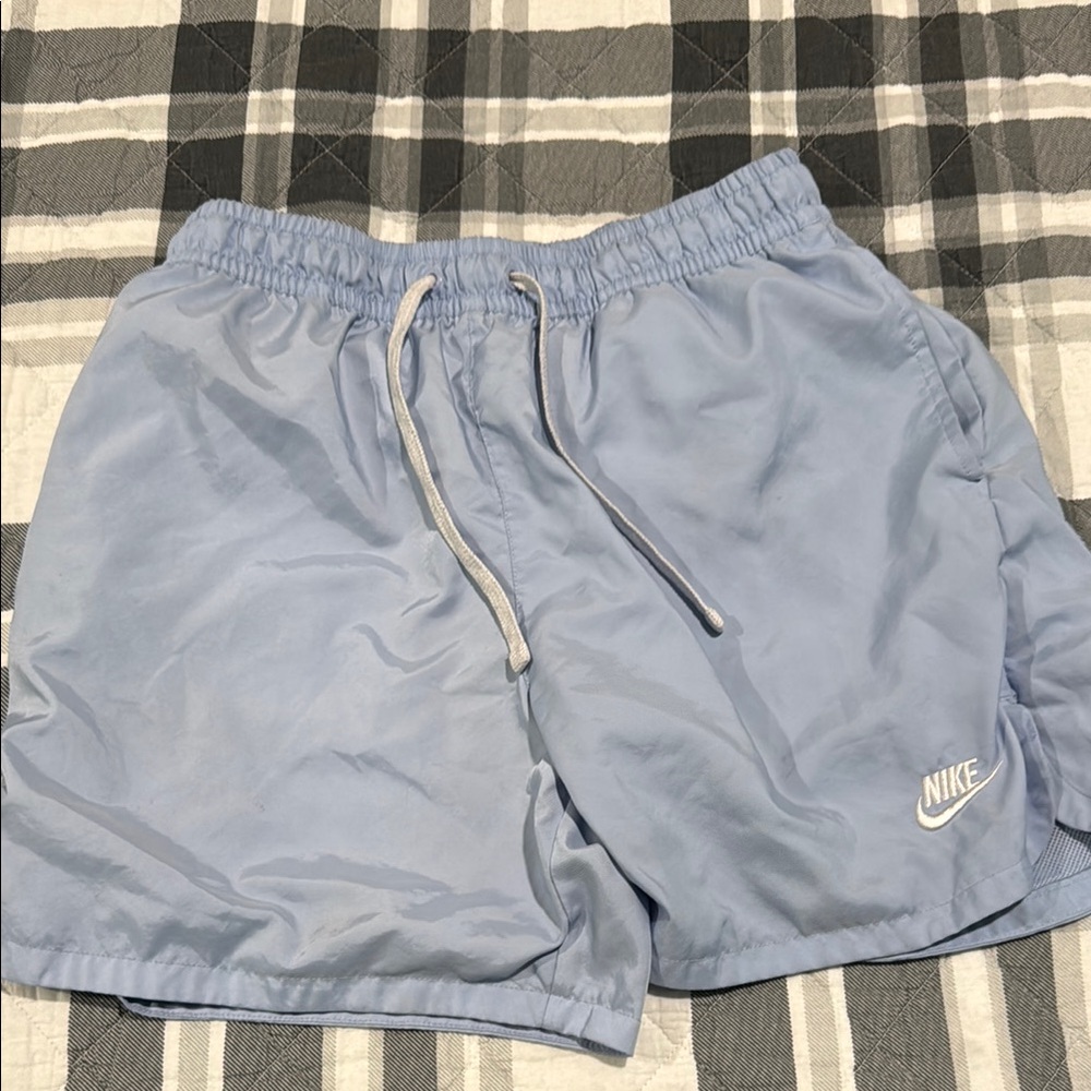 Nike Men's Light Blue Woven Flow Shorts M 7 Inch Inseam